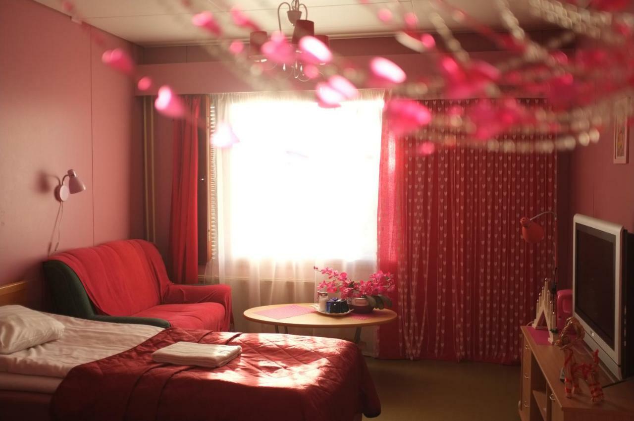 Hotel Villa Vanessa Siltakyla Bagian luar foto